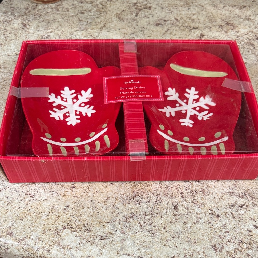 Hallmark Red Mitten Plates with White Snowflakes